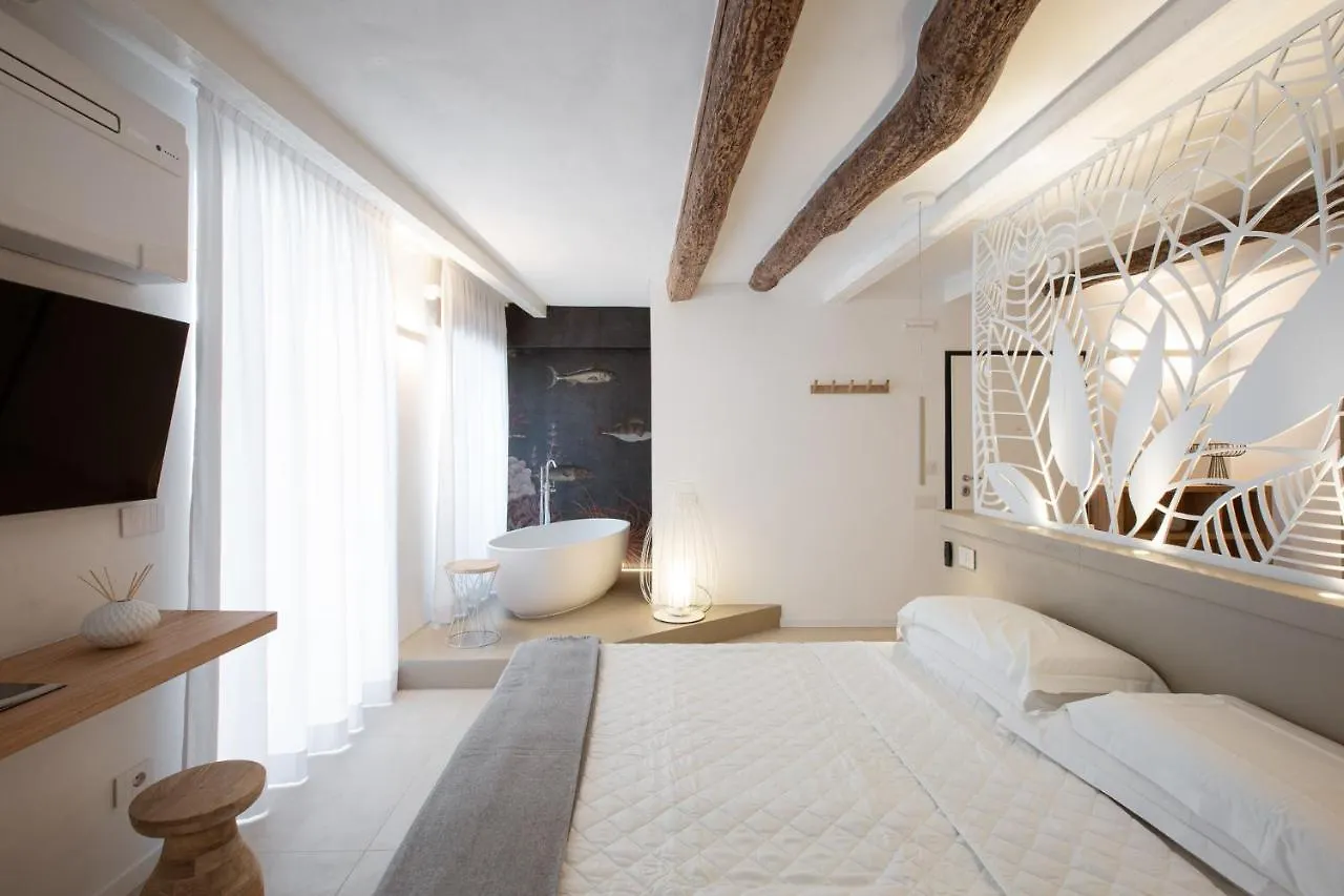 Life Class Apartment Riomaggiore Italy