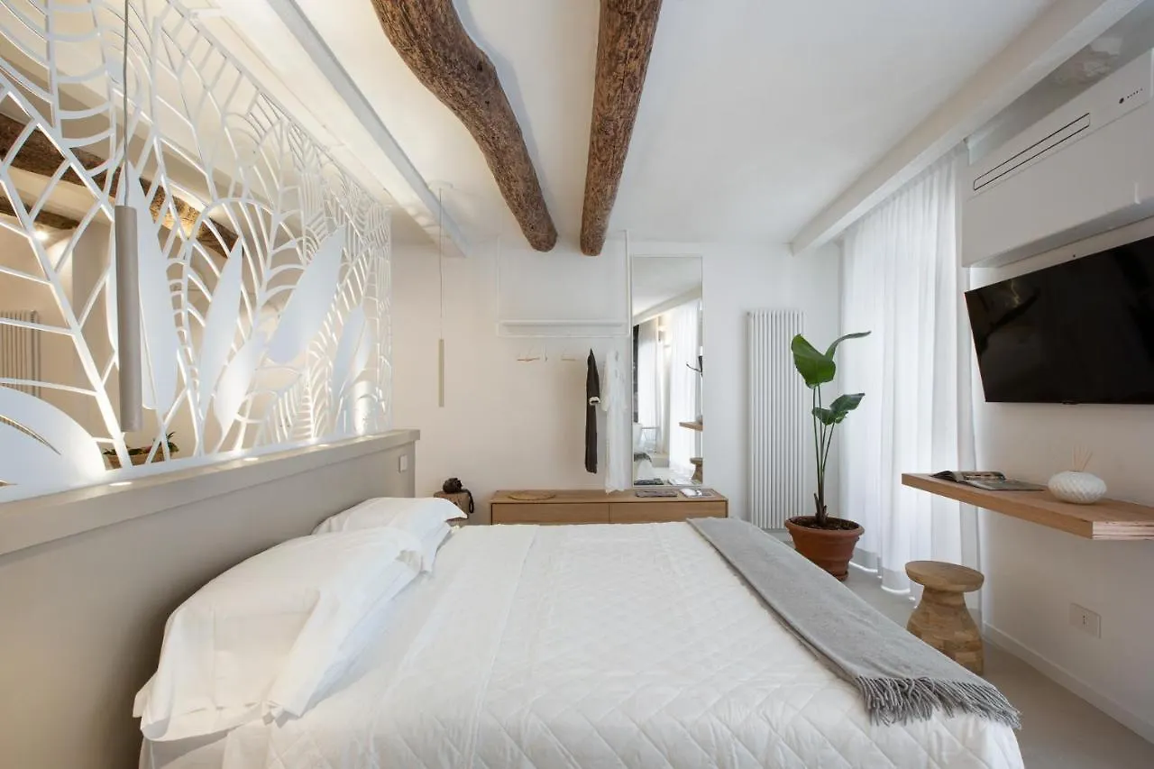 Life Class Apartment Riomaggiore